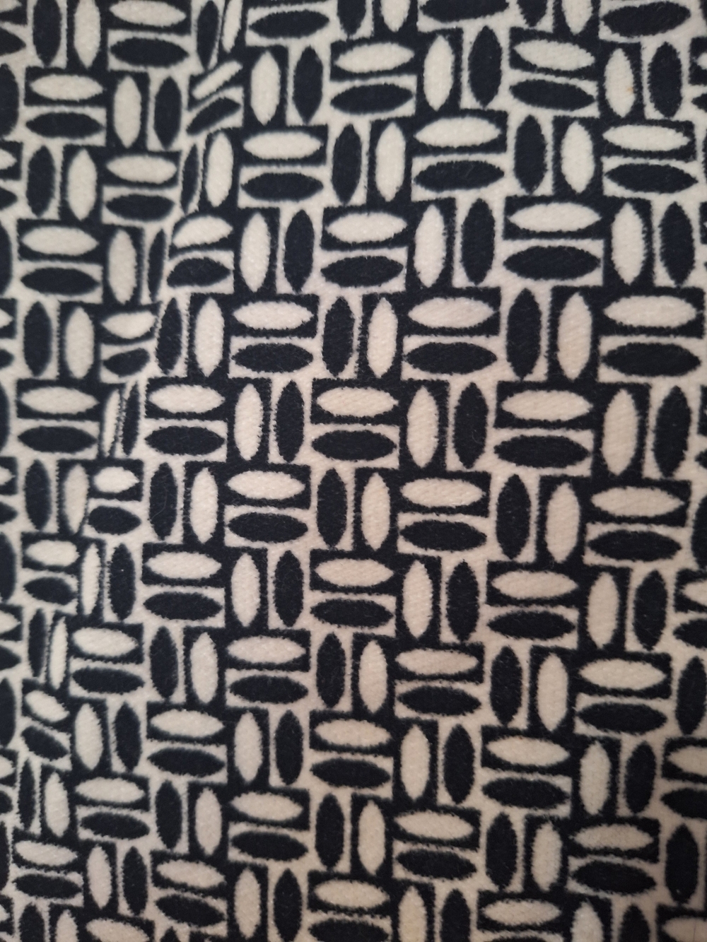 Ann Taylor LOFT Black and White Geometric Mini Mod Skirt Size 6 Petite - Picture 8 of 8